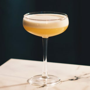 Tasting menu with cocktail for two people at Lamonarracha