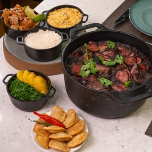 Sábado con Feijoada - restaurante Armazem Morumbi