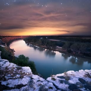 Excursión en grupo reducido al río Murray para contemplar el cielo oscuro y la puesta de sol con cena incluida