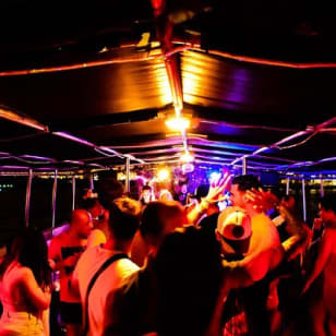 Crucero en barco de fiesta en Miami