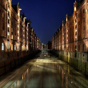 Speicherstadt & HafenCity Adventure Tour