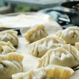 Dumplings von Grund auf: Falten, Füllen, Genießen – Charlotte