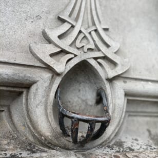 Visita guiada: Art Nouveau, desde la Fuente hasta los Estanques