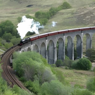 El tour mágico por las Highlands, incluyendo un viaje en el tren de vapor Jacobite.