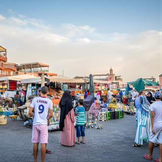 Visite à pied de la médina de Marrakech de nuit 2