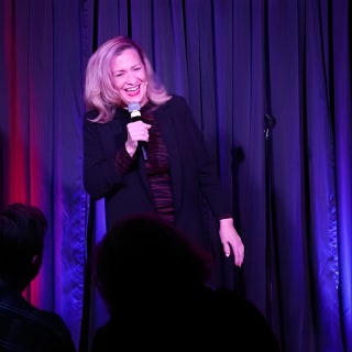 Delirious Comedy Club At Hennessy's Tavern Downtown Las Vegas 44