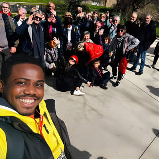 Eiffel Tower Elevator Tour with a Guide (Ecklectours) 12