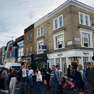 Notting Hill Walk Celebrities and Film Locations 6