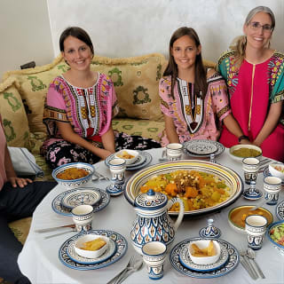 Cuisinez des plats marocains & Essayez des vêtements traditionnels comme un habitant de la région 9
