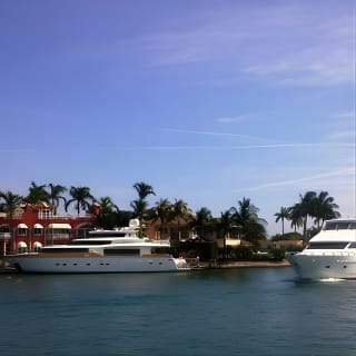 Venice of America Tour | Millionaire's Row | Complimentary Drinks 9