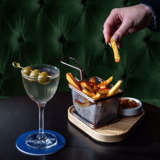 Martini & Fries im Punch Room 2