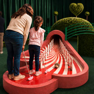 Alice Immersive Wonderland 6