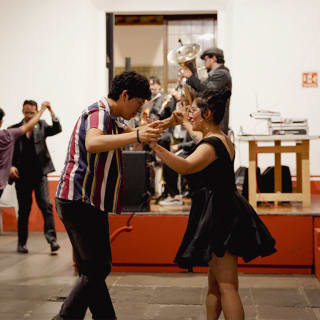 Noche del Franz | Mucho orgullo sin prejuicio. Baile para todos 2