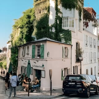 Small Group Walking Tour of Montmartre 3