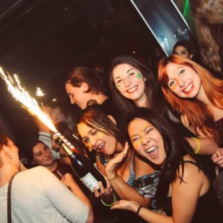 Pub Crawl Madrid Experience e ingresso club 5