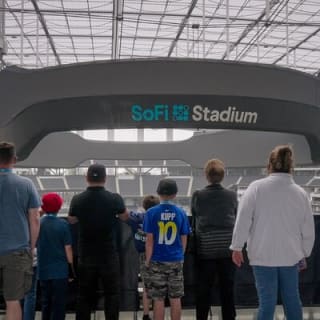 SoFi Stadium Tour a Los Angeles 7
