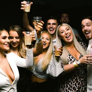 Crawl 'Til The Ball Falls: San Francisco NYE Bar Crawl 2024 1