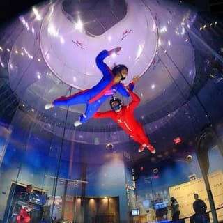 Paracaidismo Indoor iFLY King of Prussia 1