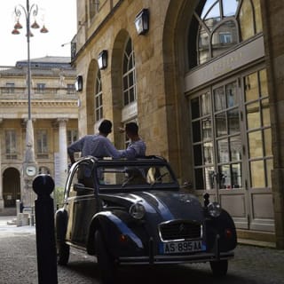 Visite privée de Bordeaux en Citroën 2 CV 2