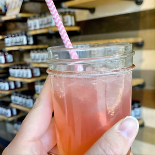 Tour gastronómico clásico de 3 horas en Colorado Springs 4
