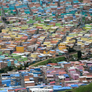 Cable car to el Paraiso, the city slum 11