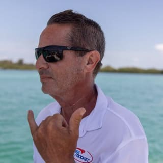 90-minütiges Parasailing-Abenteuer über Anna Maria Island, FL 17