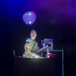 BubbleArt Show: A Dazzling Bubble and Light Experience for the Whole Family 5