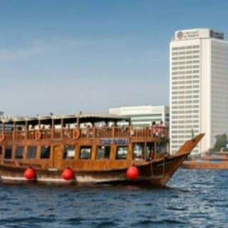 Dubai: Creek Sightseeing Cruise with Pizza 1