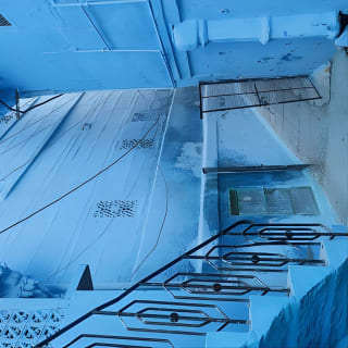 Walk in blue City 25