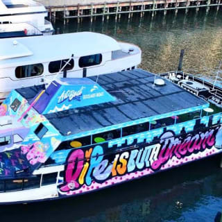 Hip Hop Meets Reggae Yacht Party A bordo del Art Boat NYC 1