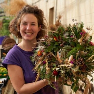 Christmas wreath making workshop at Fulham Palace 2