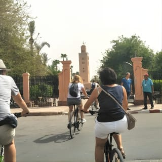 Excursion à vélo d'une demi-journée pour découvrir les points forts de Marrakech 9