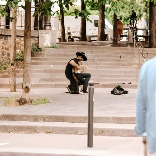 Small Group Walking Tour of Montmartre 4