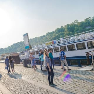 Big Bus Praha: Prohlídka autobusem naskoč a vyskoč s volitelnou plavbou po řece 4