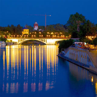 Essence of Seville: Ceramics, Flamenco and Handicrafts in Triana 3
