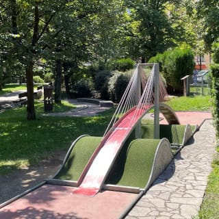 Žižkov TV Tower: Minigolf 23