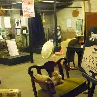 Asheville Night-Time Walking Ghost Tour 5