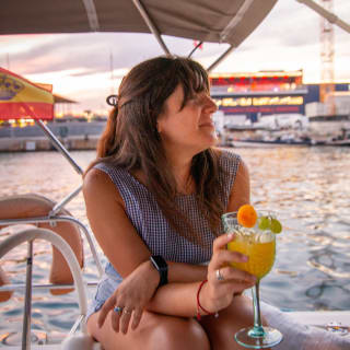 Mediterranean Walk + Sangria Workshop 6