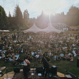 Camping Bariloche 2026: Juana Molina, Los Besos, Nunca Fui a un Parque de Diversiones (REPROGRAMADO AL DOMINGO 1/2) 9