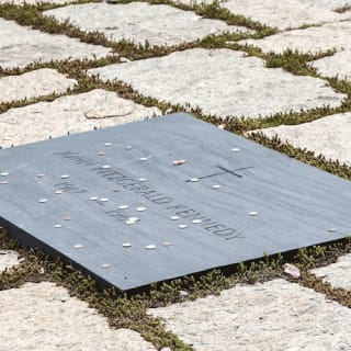 Arlington Cemetery and DC Highlights Tour 4