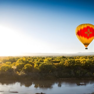 Albuquerque Hot Air Balloon Ride al Amanecer 1