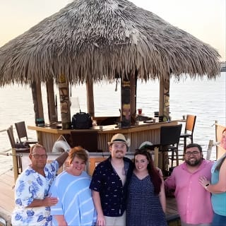 3 hours cruise with swimming 3