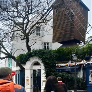 Paris Montmartre Walking Tour Best Art Culture and Food 10