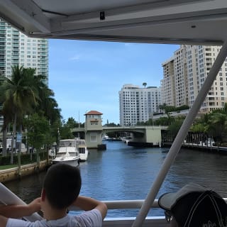 Venice of America Tour | Millionaire's Row | Complimentary Drinks 13