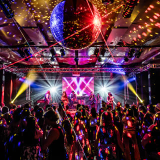 Der ultimative Disco Sunset Cruise - Sydney 4