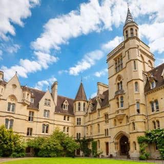 Oxford Famous Alumni Outdoor Exploration Game 3