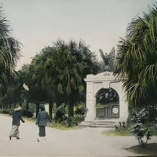 Savannah's Colonial Park Cemetery God's Acre Tour  2