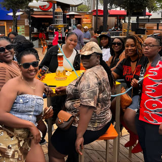 2 heures de fête ambulante en plein air à H Town 13