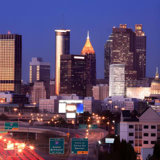 City Lights Atlanta Night-Time Tour mit Foto- und Dinner-Stop 1