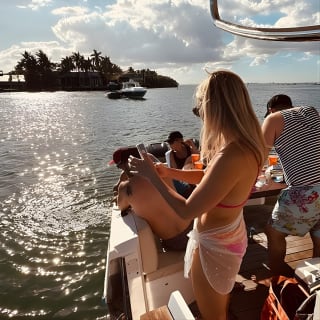Barca a vela 36 piedi con cabina e bagno, Champagne incluso 10